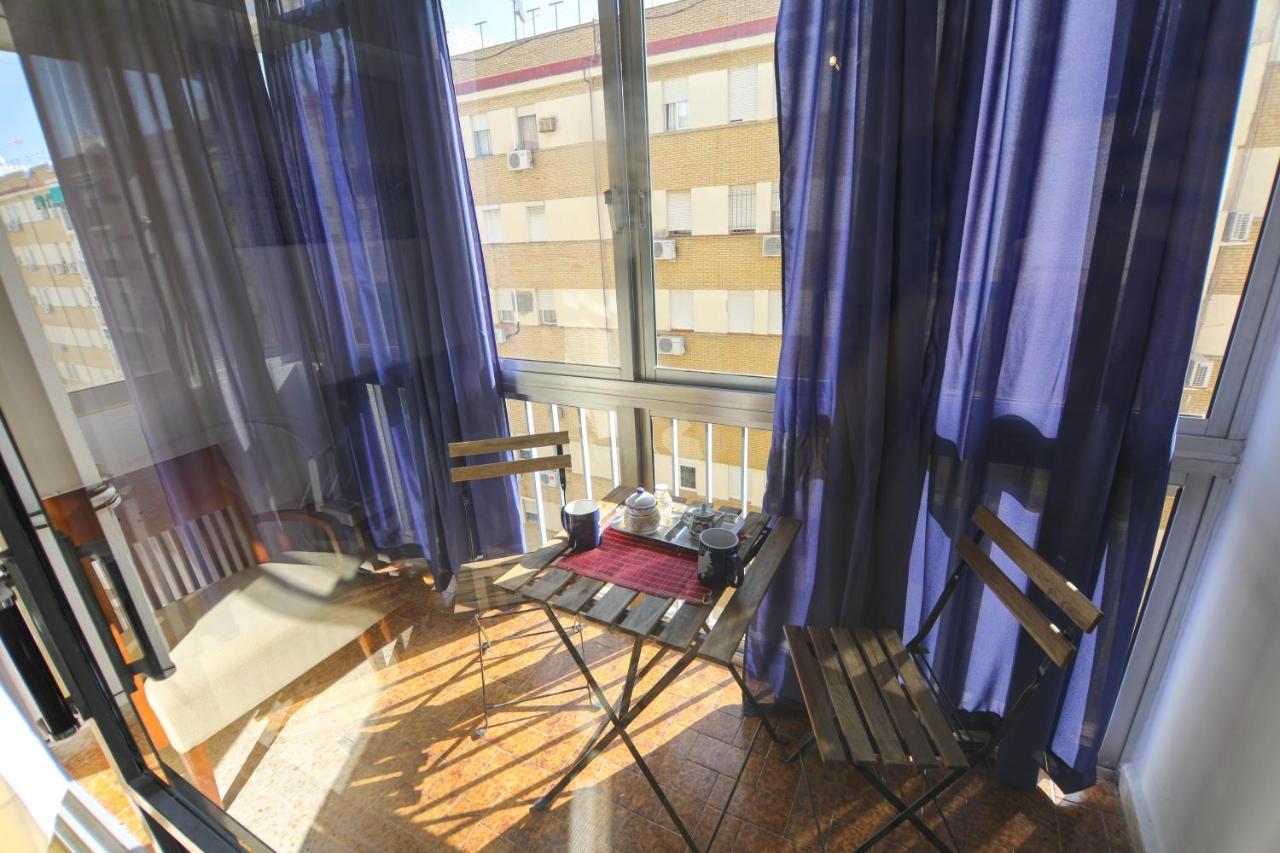 Rentalsevilla Apartamento Luminoso Con 3 Dormitorios Exterior photo