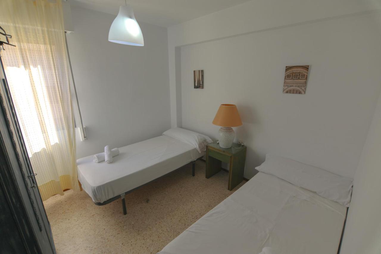 Rentalsevilla Apartamento Luminoso Con 3 Dormitorios Exterior photo